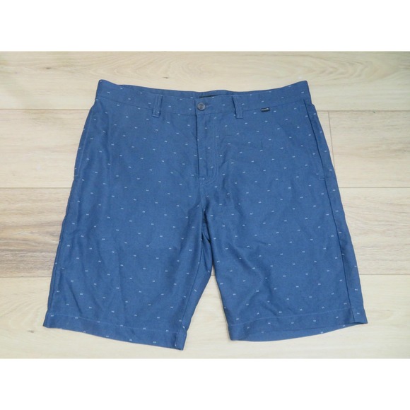 Travis Mathew Other - TravisMathew Shorts Mens 36 Blue Dot Print Golf Performance Stretch Casual